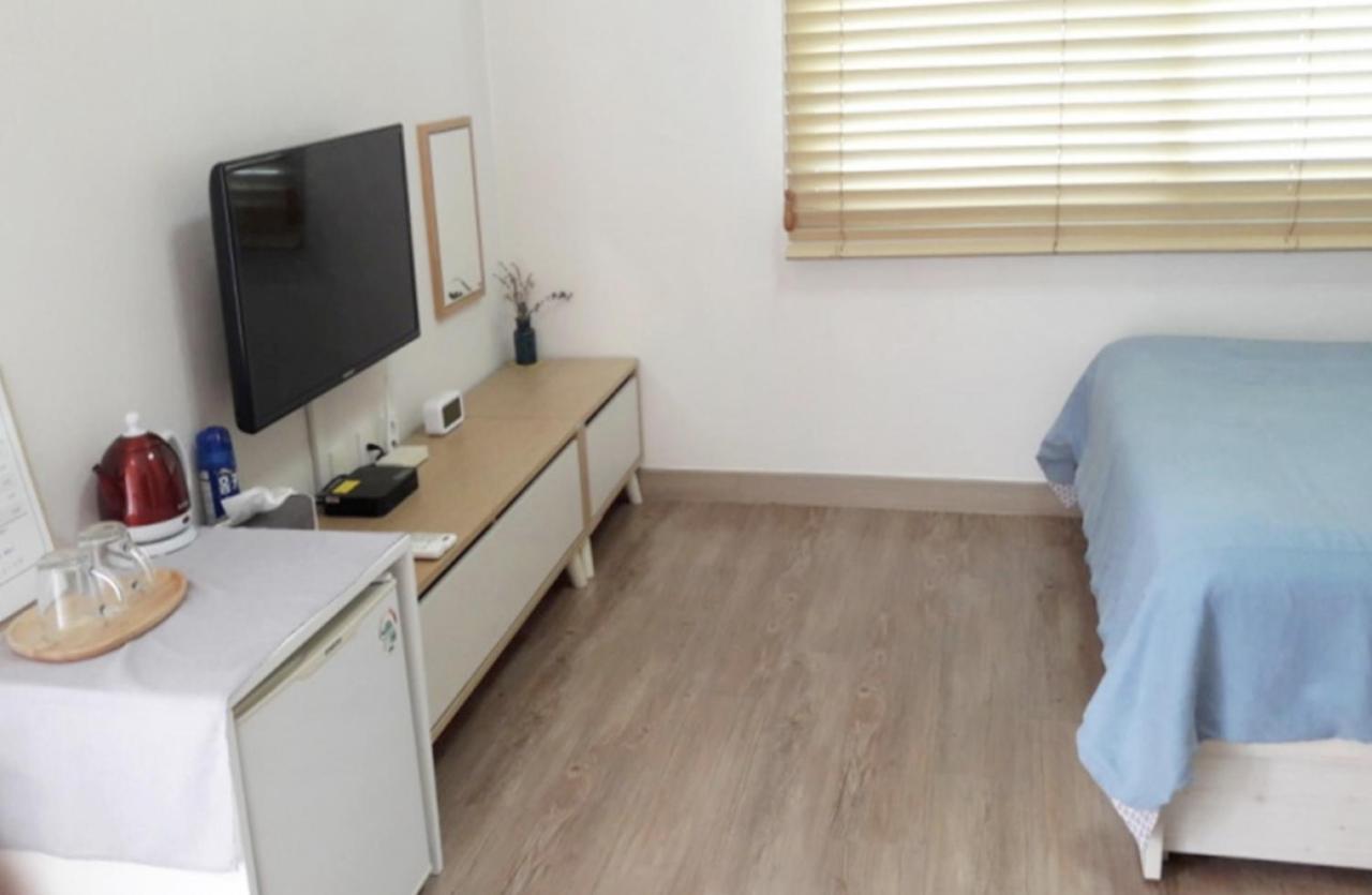 Moon Forest Guesthouse 济州市 外观 照片