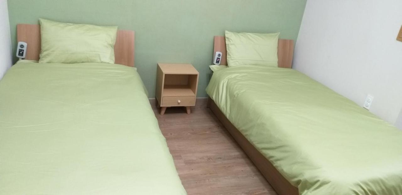 Moon Forest Guesthouse 济州市 外观 照片