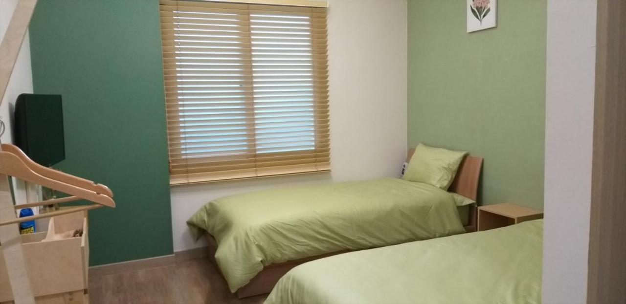 Moon Forest Guesthouse 济州市 外观 照片