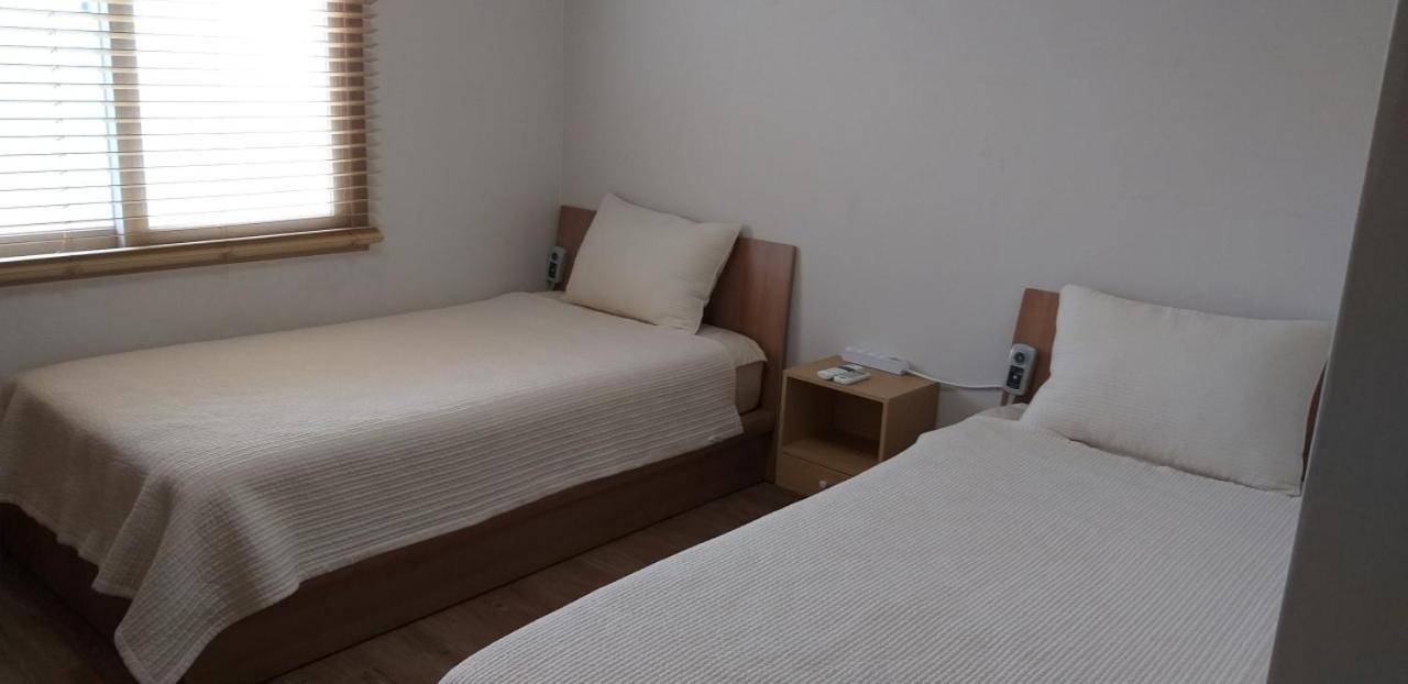 Moon Forest Guesthouse 济州市 外观 照片