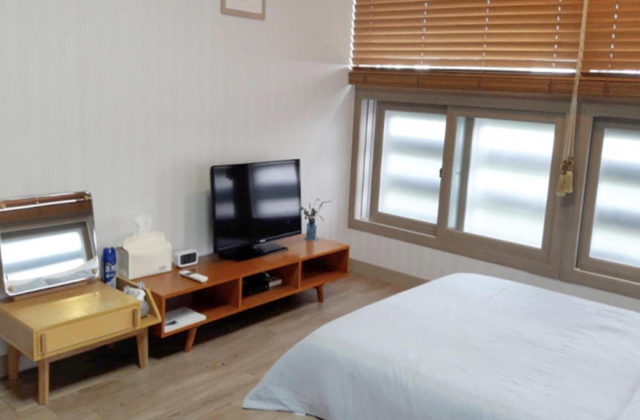 Moon Forest Guesthouse 济州市 外观 照片