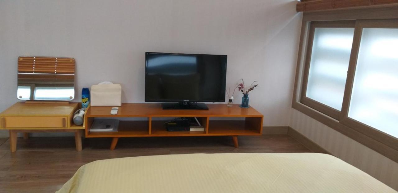 Moon Forest Guesthouse 济州市 外观 照片